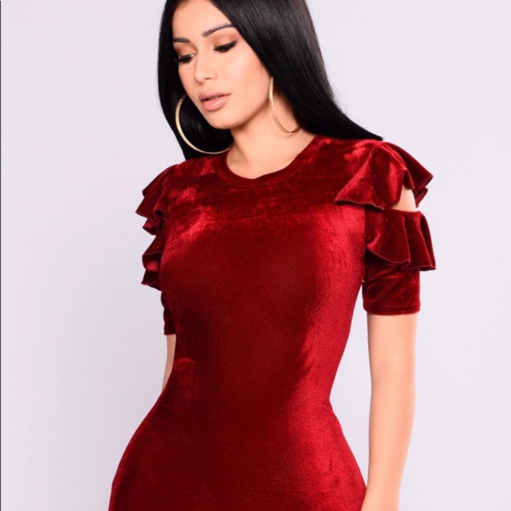 Fashion Nova Red Velvet Cocktail Dress 🌹